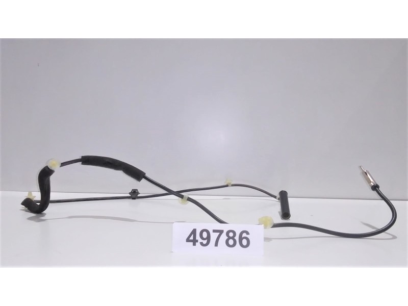 Recambio de antena para suzuki grand vitara 5 puertas sq (ft) 2.0 td referencia OEM IAM RHW 49786 