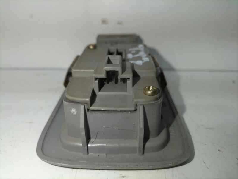 Recambio de luz interior para mitsubishi montero (v60/v70) 3.2 di-d gls kaiteki (5-ptas.) referencia OEM IAM MR608418 84836 