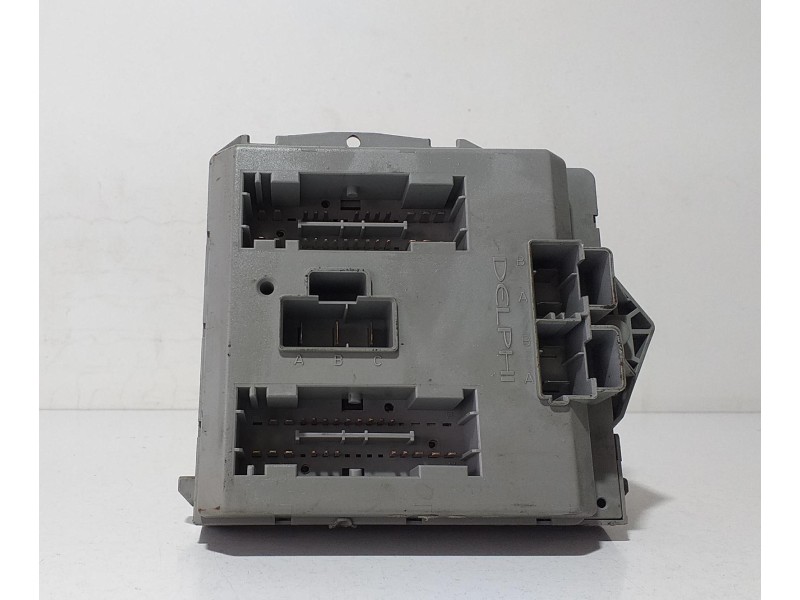 Recambio de caja reles / fusibles para fiat doblo (119) 1.3 16v jtd cat referencia OEM IAM 51756264 70297 R