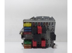 Recambio de caja reles / fusibles para fiat punto berlina (188) 1.2 8v referencia OEM IAM 46835593 70310 R
