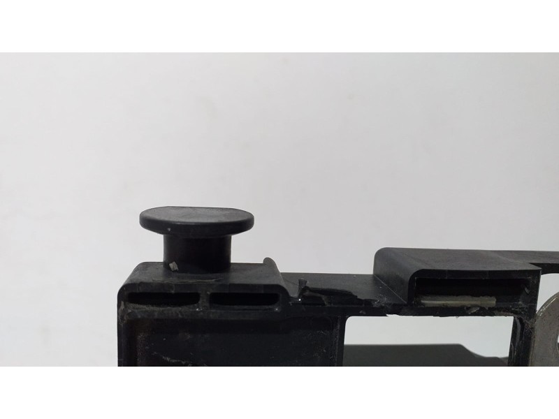 Recambio de caja reles / fusibles para peugeot 206 berlina x-line referencia OEM IAM 9650664180 70313 R