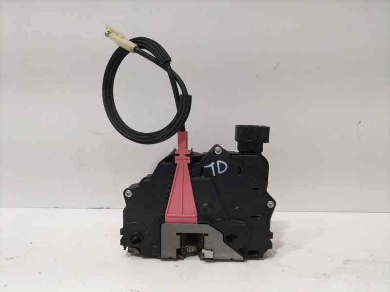 Recambio de cerradura puerta trasera derecha para opel corsa e selective pro referencia OEM IAM 13431845 84851 