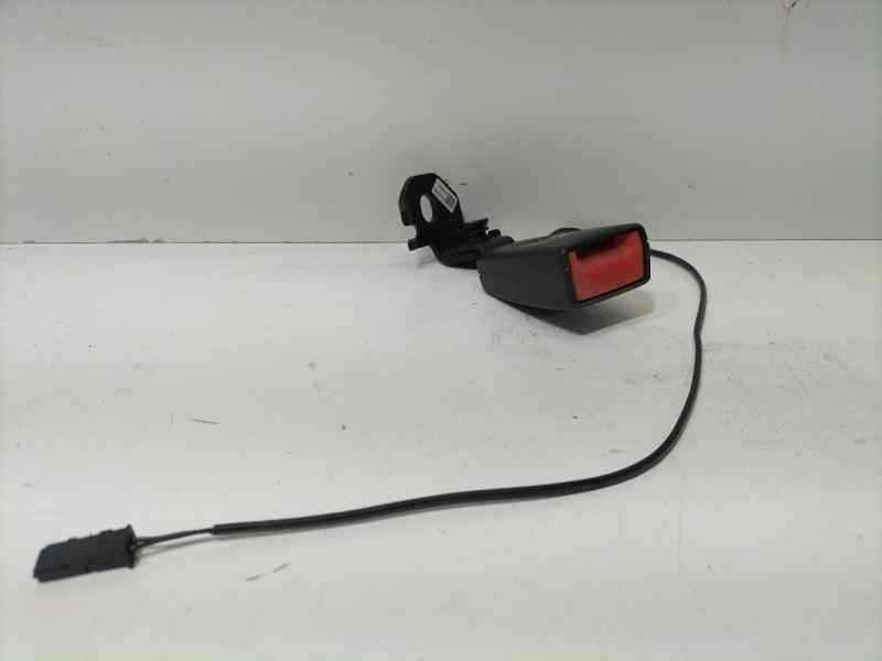 Recambio de cinturon seguridad trasero derecho para opel corsa e selective pro referencia OEM IAM 13427735 84853 