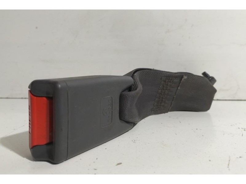 Recambio de cinturon seguridad trasero derecho para mitsubishi l 200 (k6/7) 2500 td glx (4-ptas.) referencia OEM IAM MR797500 78