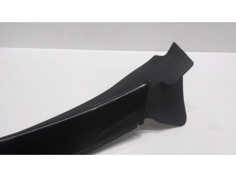 Recambio de molduras delanteras para mercedes-benz clase e (w212) familiar 200 cdi blueefficiency (212.205) referencia OEM IAM A