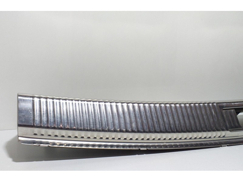 Recambio de guarnecido porton trasero para audi a7 sportback (4ga) 3.0 tdi quattro referencia OEM IAM 4G8863471 61277 