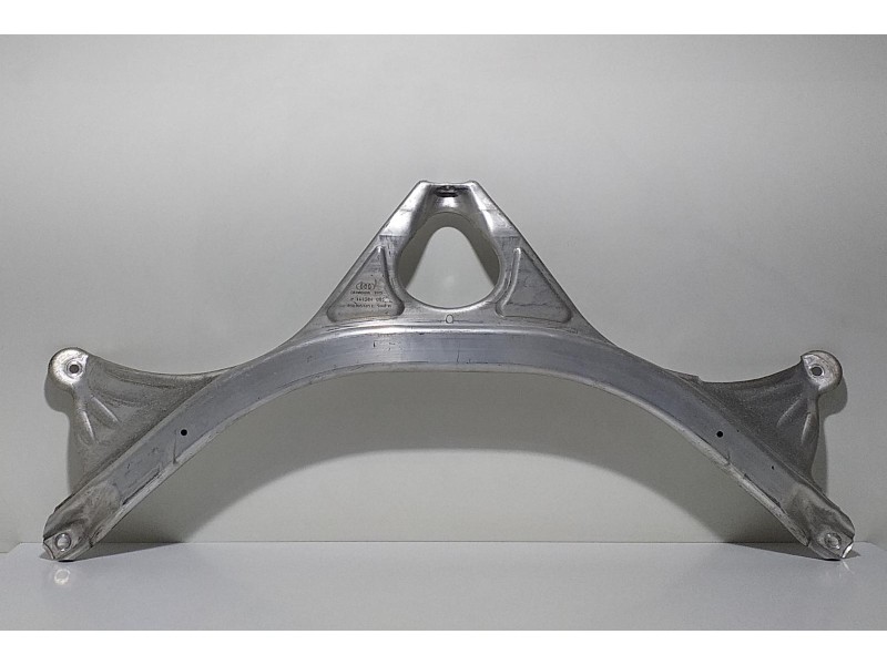 Recambio de travesaño superior para audi a7 sportback (4ga) 3.0 tdi quattro referencia OEM IAM 4G0805645C 61280 