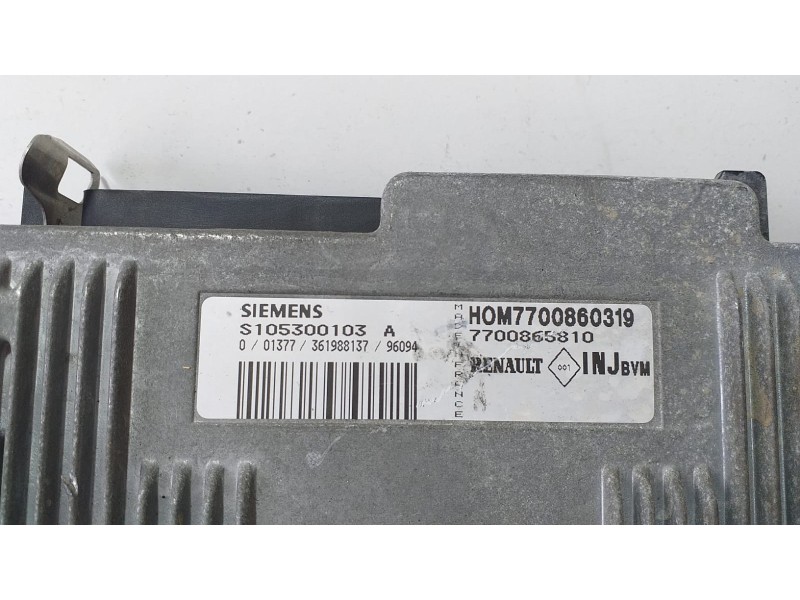 Recambio de centralita motor uce para renault megane i classic (la0) 1.6e alize referencia OEM IAM 7700860319 70371 R