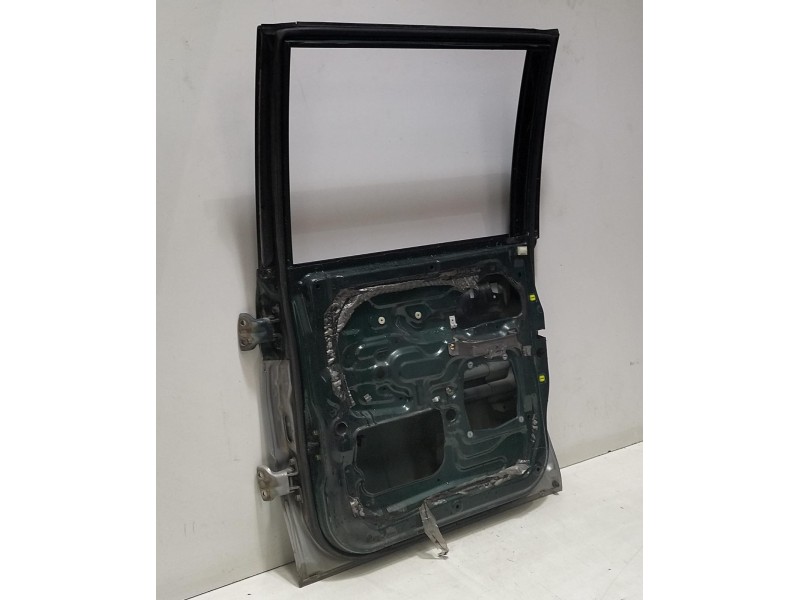 Recambio de puerta trasera derecha para mitsubishi l 200 (k6/7) 2500 td glx (4-ptas.) referencia OEM IAM MR178078 78634 