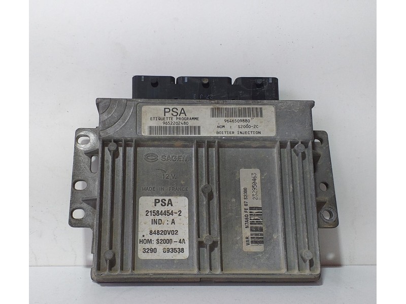 Recambio de centralita motor uce para citroën xsara berlina 1.4 chrono referencia OEM IAM 9646509880 70376 R