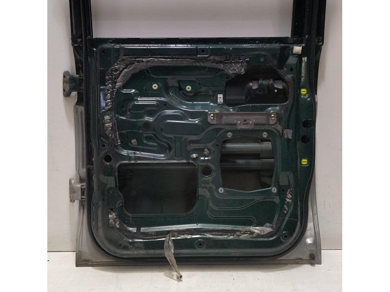 Recambio de puerta trasera derecha para mitsubishi l 200 (k6/7) 2500 td glx (4-ptas.) referencia OEM IAM MR178078 78634 