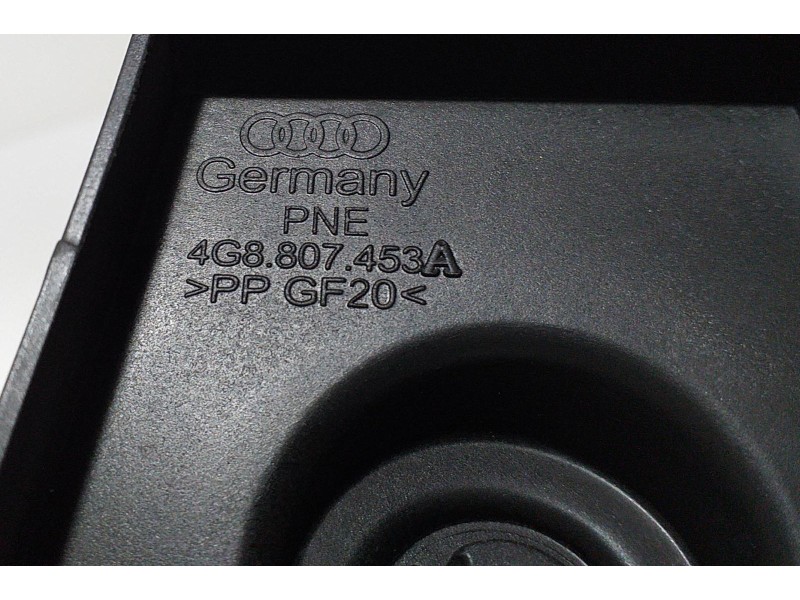 Recambio de molduras traseras para audi a7 sportback (4ga) 3.0 tdi quattro referencia OEM IAM 4G8807453A 61287 