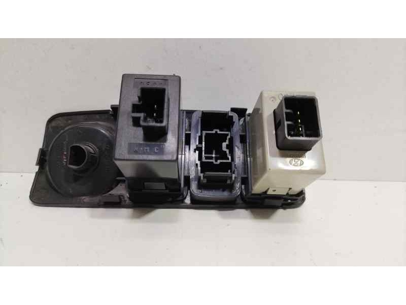 Recambio de interruptor para hyundai h1 travel referencia OEM IAM 933014A400LK 83204 R