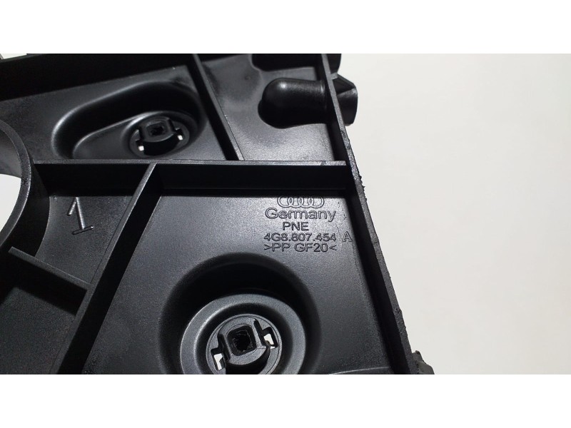 Recambio de molduras traseras para audi a7 sportback (4ga) 3.0 tdi quattro referencia OEM IAM 4G8807454A 61288 