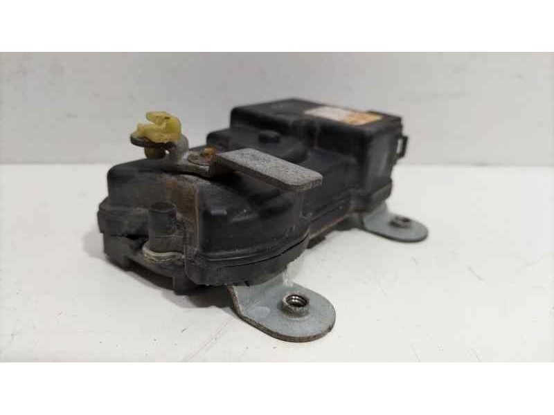 Recambio de motor cierre centralizado delantero izquierdo para hyundai h1 travel referencia OEM IAM 957304A050 83210 R