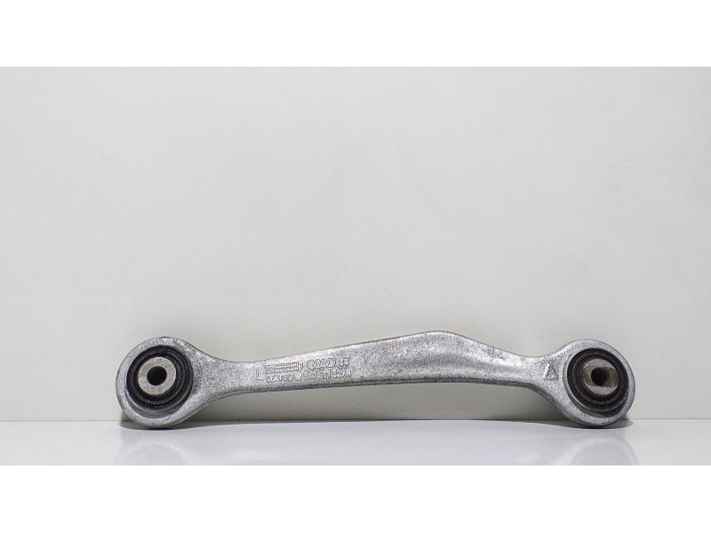 Recambio de brazo suspension inferior trasero izquierdo para audi a7 sportback (4ga) 3.0 tdi quattro referencia OEM IAM 8K050152