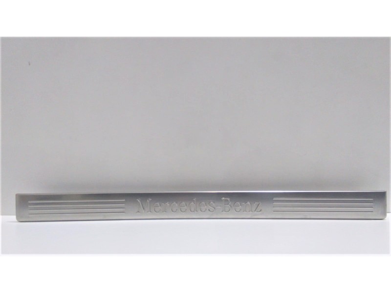 Recambio de guarnecido puerta delantera derecha para mercedes-benz clase e (w212) familiar 200 cdi blueefficiency (212.205) refe