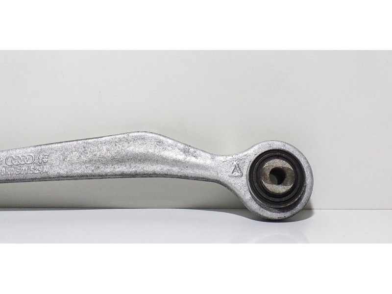 Recambio de brazo suspension inferior trasero izquierdo para audi a7 sportback (4ga) 3.0 tdi quattro referencia OEM IAM 8K050152