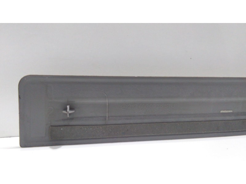 Recambio de guarnecido puerta delantera derecha para mercedes-benz clase e (w212) familiar 200 cdi blueefficiency (212.205) refe