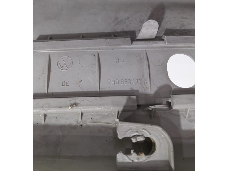 Recambio de molduras delanteras para volkswagen t5 bus 2.5 tdi referencia OEM IAM 7H0867244AQ 78540 