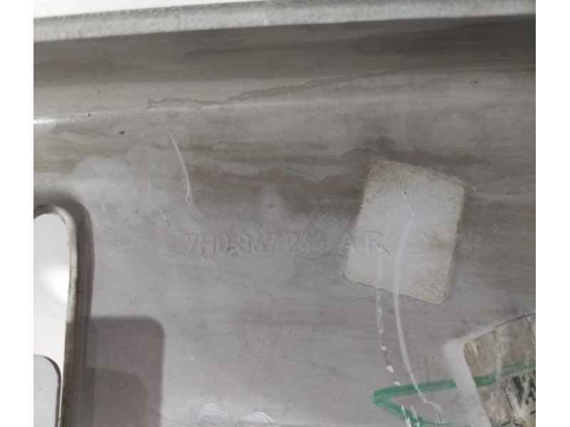 Recambio de molduras delanteras para volkswagen t5 bus 2.5 tdi referencia OEM IAM 7H0867244AQ 78540 