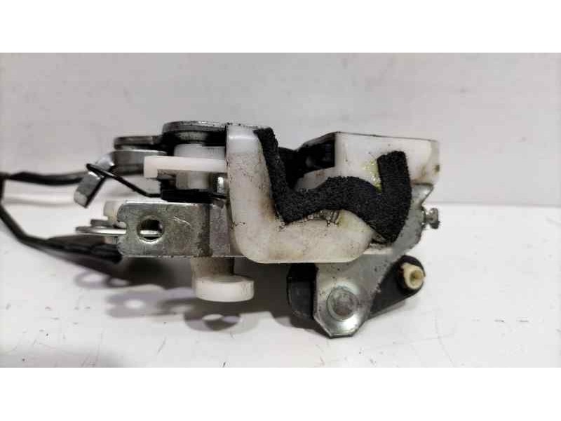 Recambio de cerradura puerta delantera izquierda para hyundai h1 travel referencia OEM IAM 813104A000 83212 R