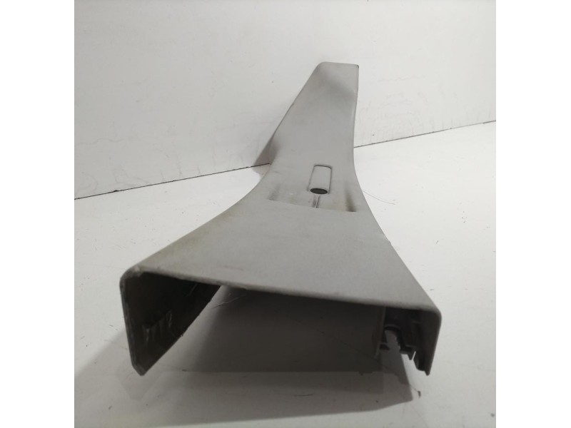 Recambio de molduras delanteras para volkswagen t5 bus 2.5 tdi referencia OEM IAM 7H0867244AQ 78540 