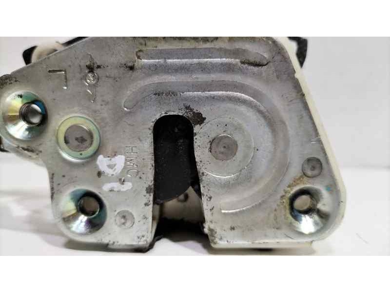 Recambio de cerradura puerta delantera izquierda para hyundai h1 travel referencia OEM IAM 813104A000 83212 R