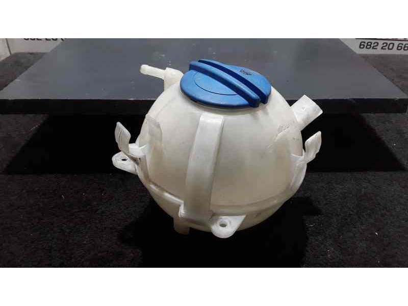 Recambio de deposito expansion para volkswagen passat variant (3c5) v6 fsi highline 4motion referencia OEM IAM 1K0121407A 26826  Recambio de deposito expansion para volkswagen passat variant (3c5) v6 fsi highline 4motion referencia OEM IAM 1K0121407A 26826
