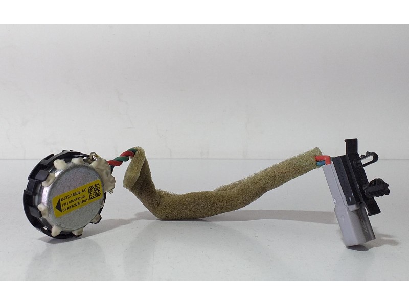 Recambio de sistema audio / radio cd para land rover range rover sport autobiography hybrid referencia OEM IAM BJ3218808AC 70416