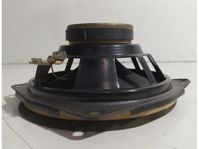 Recambio de sistema audio / radio cd para mitsubishi l 200 (k6/7) 2500 td glx (4-ptas.) referencia OEM IAM MR142014 78684 