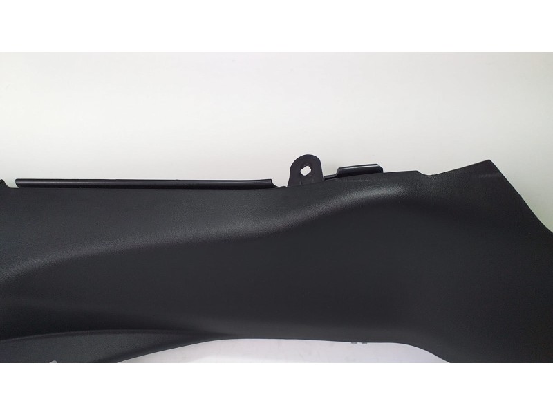 Recambio de molduras traseras para land rover range rover sport autobiography hybrid referencia OEM IAM DK6202650A 70421 R