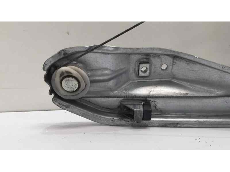 Recambio de elevalunas trasero izquierdo para renault clio iii luxe privilege referencia OEM IAM 8200291154 44466 