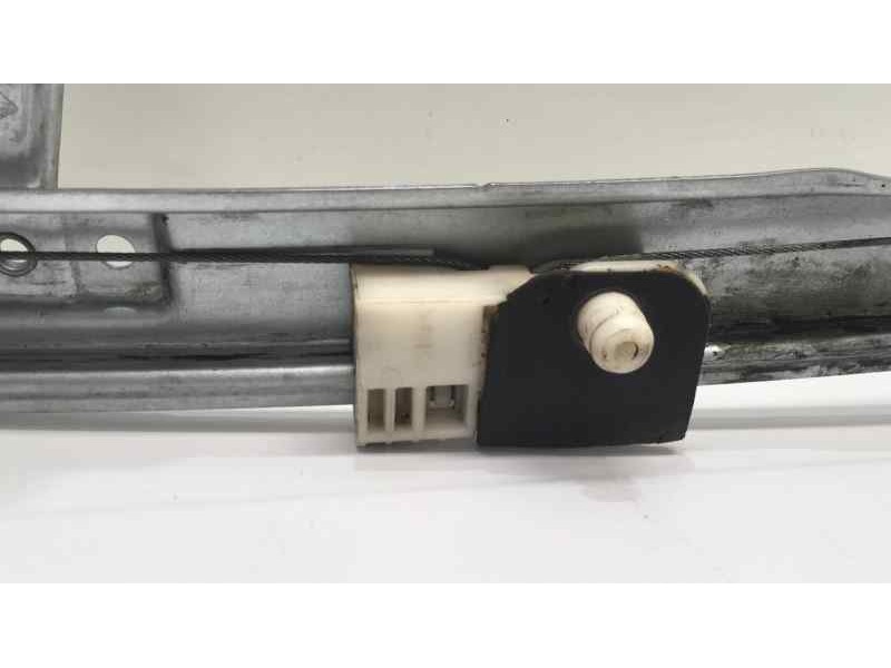 Recambio de elevalunas trasero izquierdo para renault clio iii luxe privilege referencia OEM IAM 8200291154 44466 