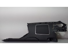 Recambio de molduras traseras para land rover range rover sport autobiography hybrid referencia OEM IAM DK6231013C 70423 R