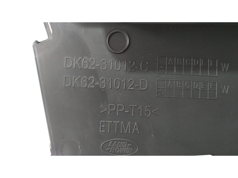 Recambio de molduras traseras para land rover range rover sport autobiography hybrid referencia OEM IAM DK6231012C 70424 R