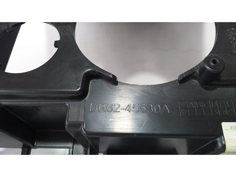 Recambio de molduras traseras para land rover range rover sport autobiography hybrid referencia OEM IAM DK6245530A 70426 R