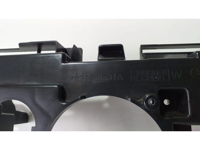 Recambio de molduras traseras para land rover range rover sport autobiography hybrid referencia OEM IAM DK6245531A 70427 R