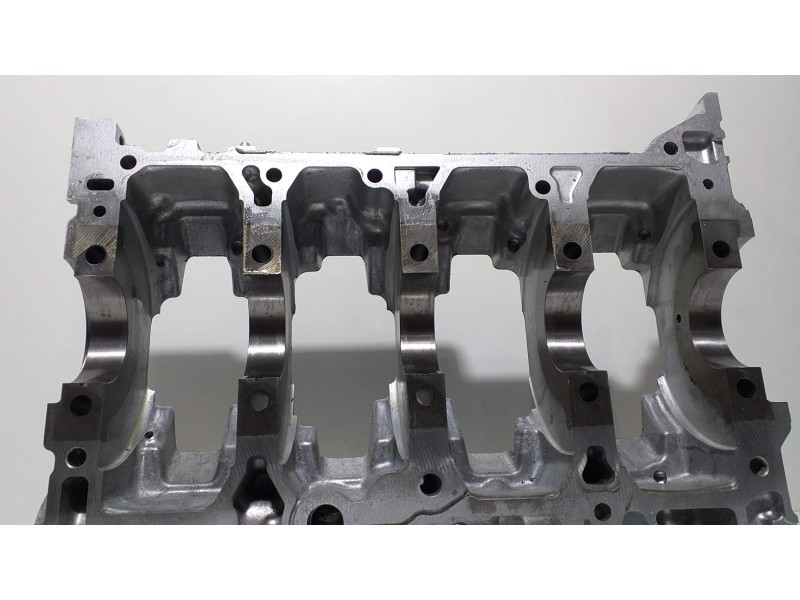 Recambio de sobrecarter para toyota avensis berlina (t25) 2.2 d-4d executive berlina (5-ptas.) referencia OEM IAM 2AD 61455 