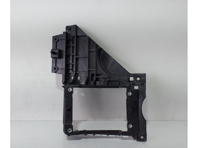 Recambio de moldura para land rover range rover sport autobiography hybrid referencia OEM IAM DK62046C34 70431 R