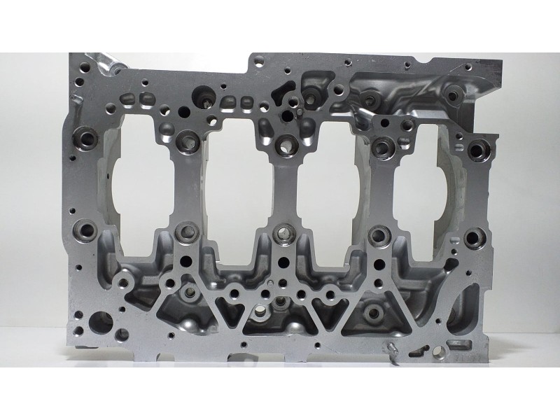 Recambio de sobrecarter para toyota avensis berlina (t25) 2.2 d-4d executive berlina (5-ptas.) referencia OEM IAM 2AD 61455 