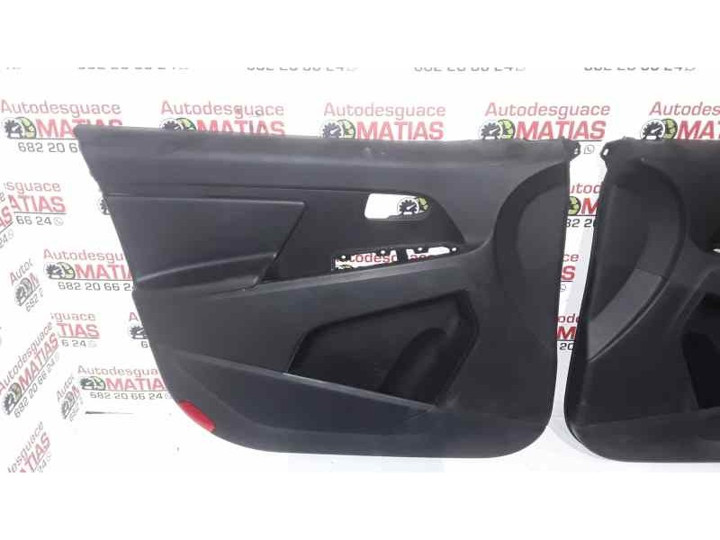 Recambio de juego tapizados / cartoneras para kia sportage concept 4x2 referencia OEM IAM  31202 