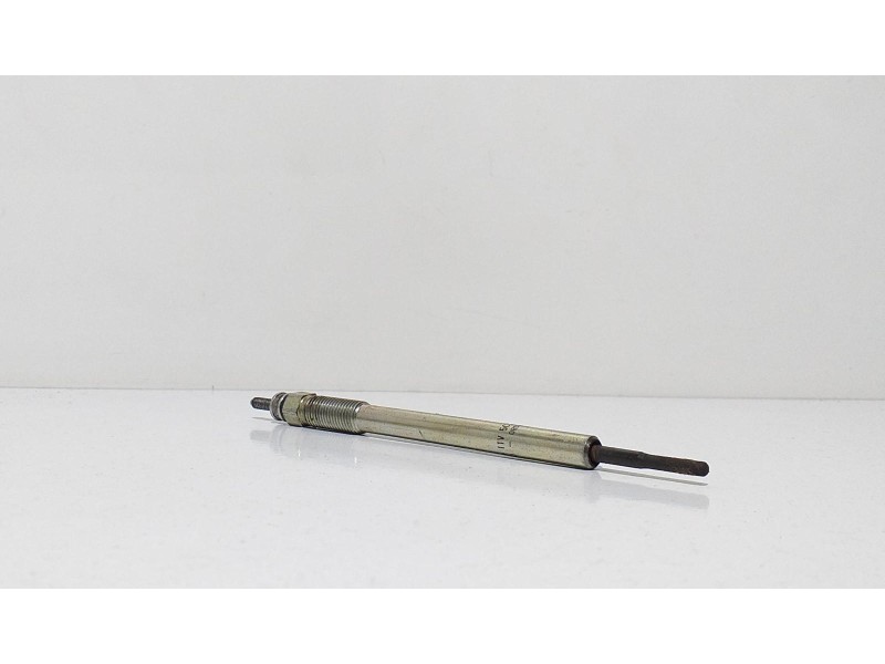 Recambio de calentadores para toyota avensis berlina (t25) 2.2 d-4d executive berlina (5-ptas.) referencia OEM IAM 0R01019850 61