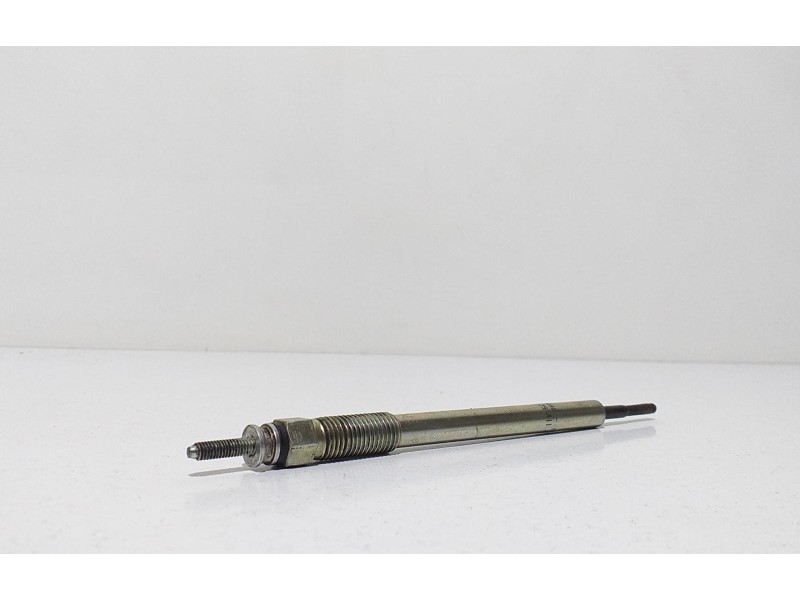 Recambio de calentadores para toyota avensis berlina (t25) 2.2 d-4d executive berlina (5-ptas.) referencia OEM IAM 0R01019850 61