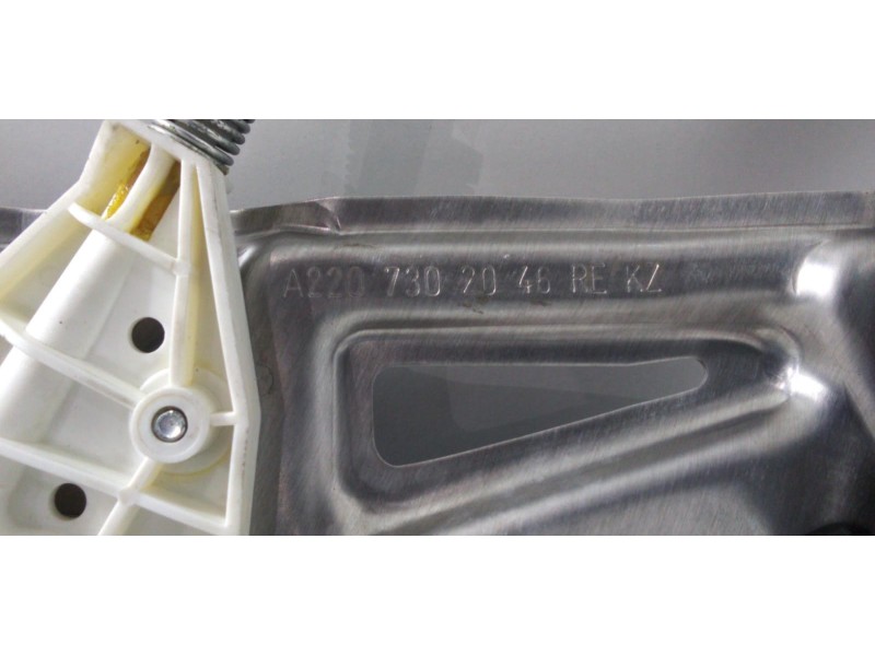 Recambio de elevalunas trasero derecho para mercedes-benz clase s (w220) berlina 320 cdi (220.026) referencia OEM IAM A220730204