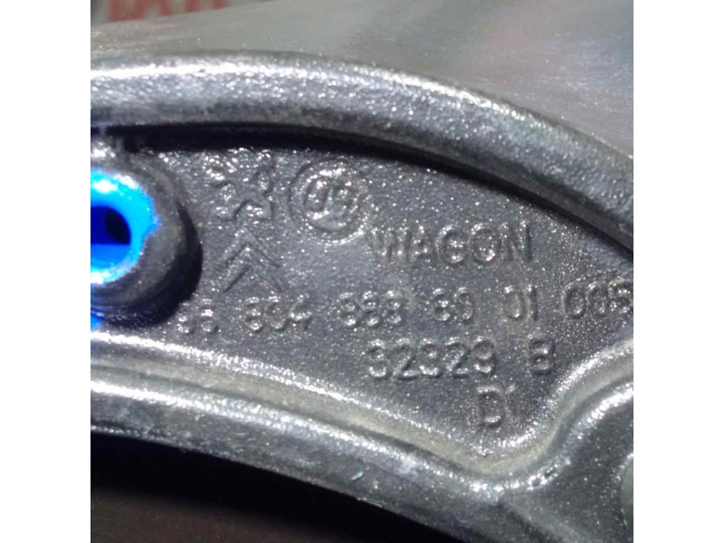 Recambio de soporte / guia puerta corredera para citroën berlingo cuadro 1.6 hdi fap referencia OEM IAM 9680486880 32764  Recambio de soporte / guia puerta corredera para citroën berlingo cuadro 1.6 hdi fap referencia OEM IAM 9680486880 32764