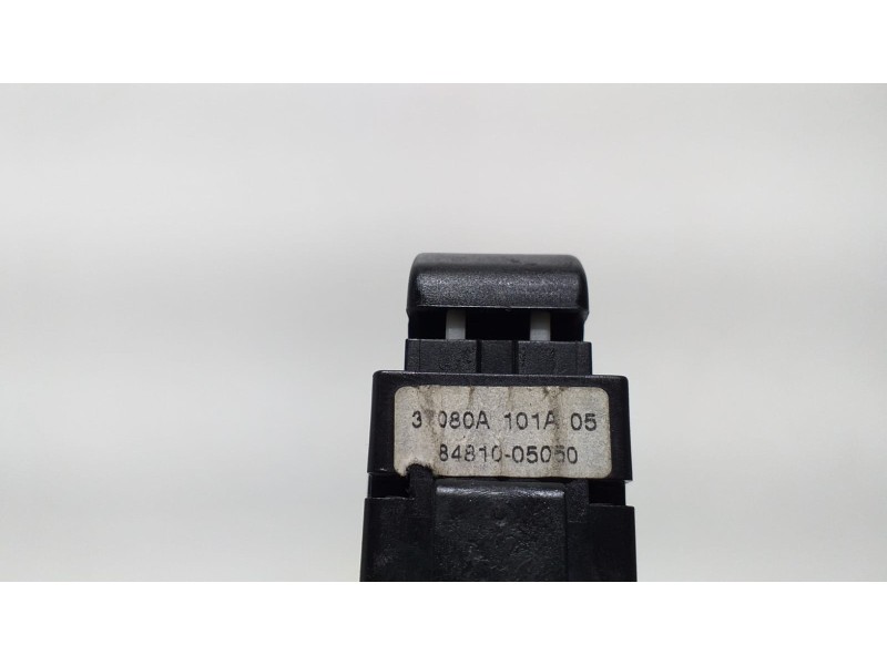 Recambio de mando elevalunas trasero derecho para toyota avensis berlina (t25) 2.2 d-4d executive berlina (5-ptas.) referencia O