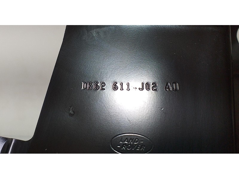 Recambio de molduras traseras para land rover range rover sport autobiography hybrid referencia OEM IAM DK62611J02AD 70444 R
