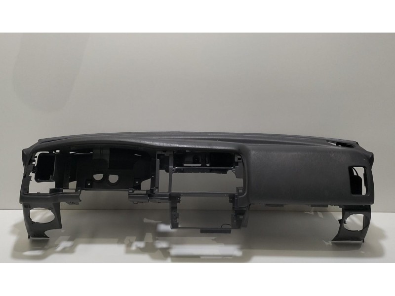 Recambio de salpicadero para mitsubishi l 200 (k6/7) 2500 td glx (4-ptas.) referencia OEM IAM 4D56 78764 