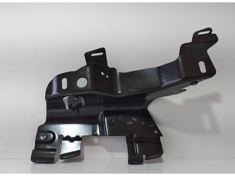 Recambio de molduras traseras para land rover range rover sport autobiography hybrid referencia OEM IAM DK62611J03AD 70445 R